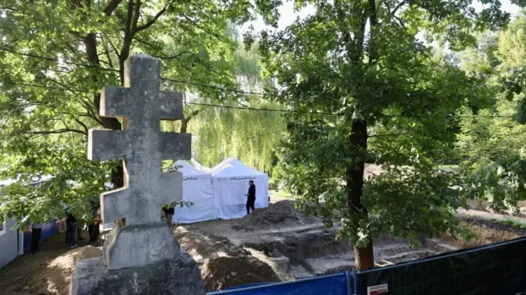 Die Ukraine erteilt Polen neue Genehmigungen für die Exhumierung der Opfer der Wolhynien-Tragödie