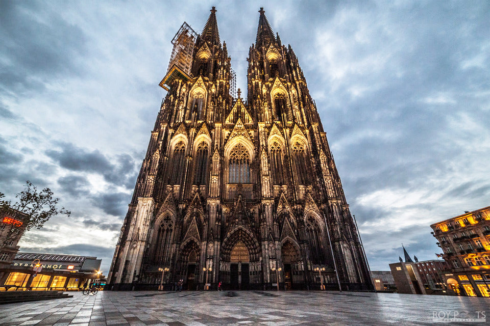 Kirchenfeiertag 26. Oktober: Geschichte, Traditionen und Zeichen des Tages
