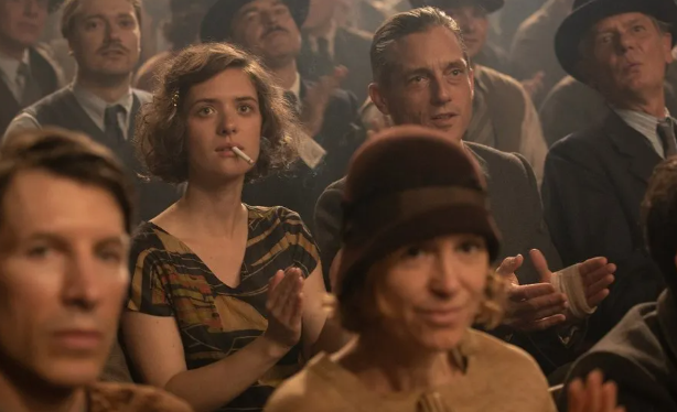 „Babylon Berlin“: Die Serie, die das pulsierende Herz der Weimarer Zeit zeigt