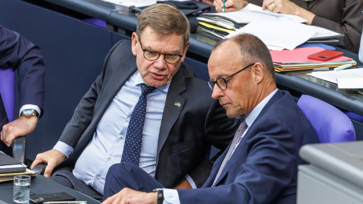 CDU-Krise: Außenminister Wadephul gerät wegen Syrien- und Israel-Position unter Druck