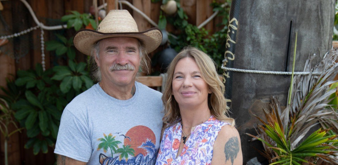 Conny Reimann und Manu Reimann führen auf Barbados Gespräche über den Kauf einer historischen Villa wegen deutlich überhöhtem Preis