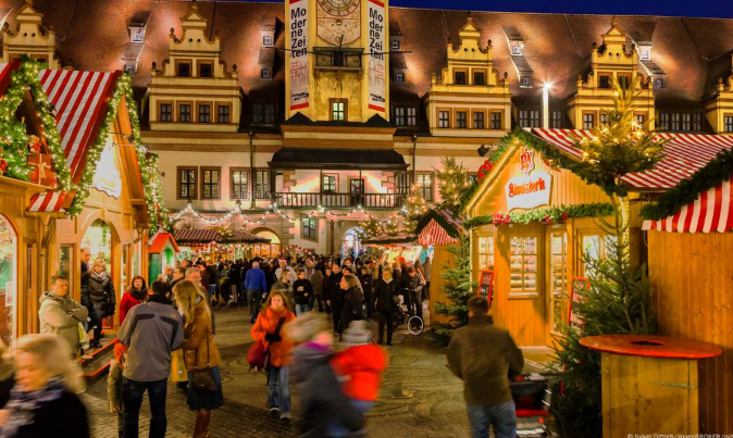 Weihnachtsmärkte Deutschland 2025: Die schönsten Märkte, Termine & Tipps für Besucher