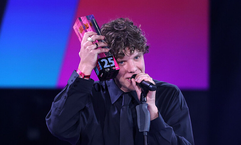 1LIVE Krone 2025 in Bielefeld: Ikkimel gewinnt zweimal – größte Highlights, Gewinnerliste und Aufreger des Abends