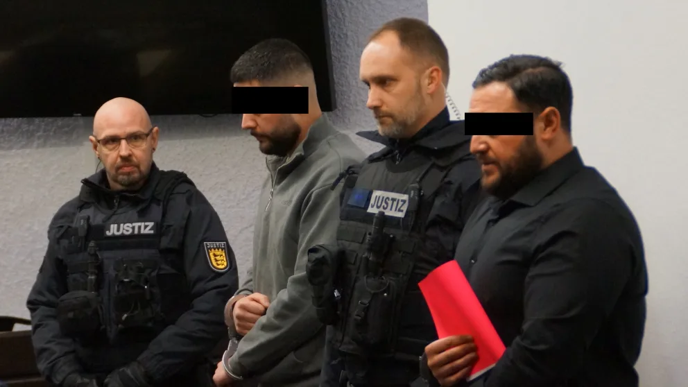 Stuttgart – Prozess zu illegalem Straßenrennen am 20. März: Zwei Frauen tot, Brüder vor Gericht