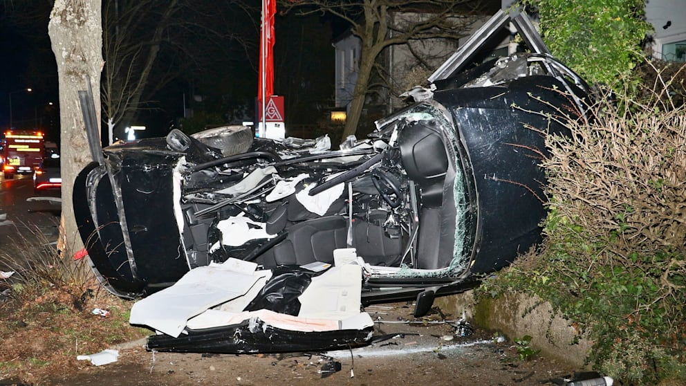 Stuttgart – Prozess zu illegalem Straßenrennen am 20. März: Zwei Frauen tot, Brüder vor Gericht