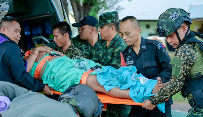 Thailand–Kambodscha: Neue Gefechte trotz US-Friedensdeal – Tote, Luftangriffe und Evakuierungen an der Grenze