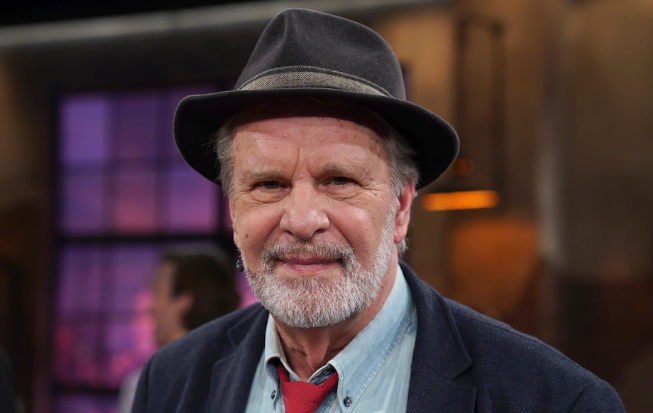 Peter Sattmann tot: Beliebter Serien- und Filmschauspieler stirbt mit 77 Jahren