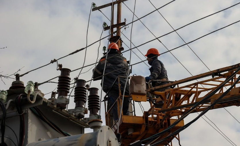Ukraine 2025: Massive Stromausfälle nach neuen russischen Angriffen – Regionen, Dauer & aktuelle Lage